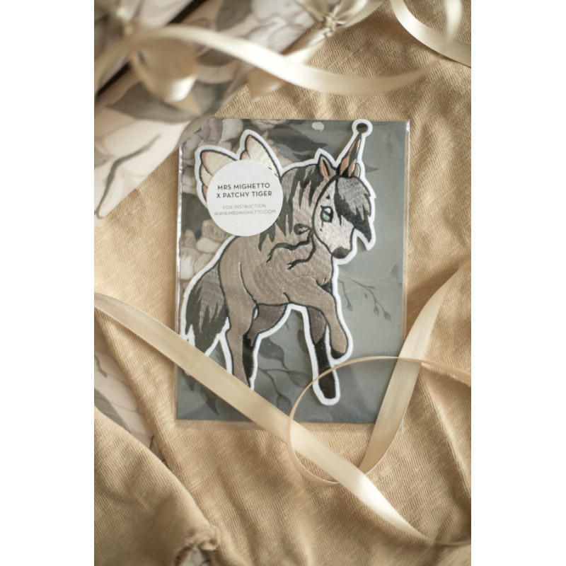 Mrs Mighetto - 1-pack Strykmärke Flying Pony