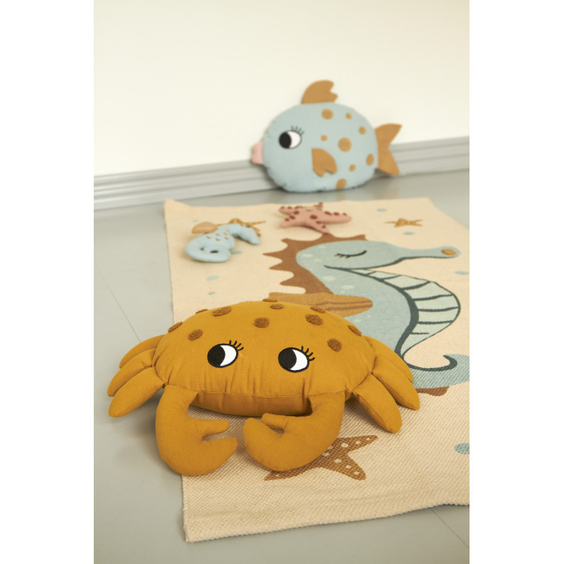 Roommate - Fish cushion