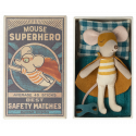 Maileg - Superhero lillebror mus i tändsticksask