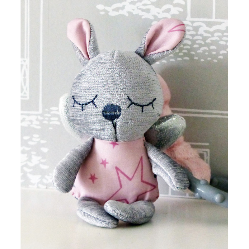 Little Bird Told Me - Skallra set, Celeste och Fae
